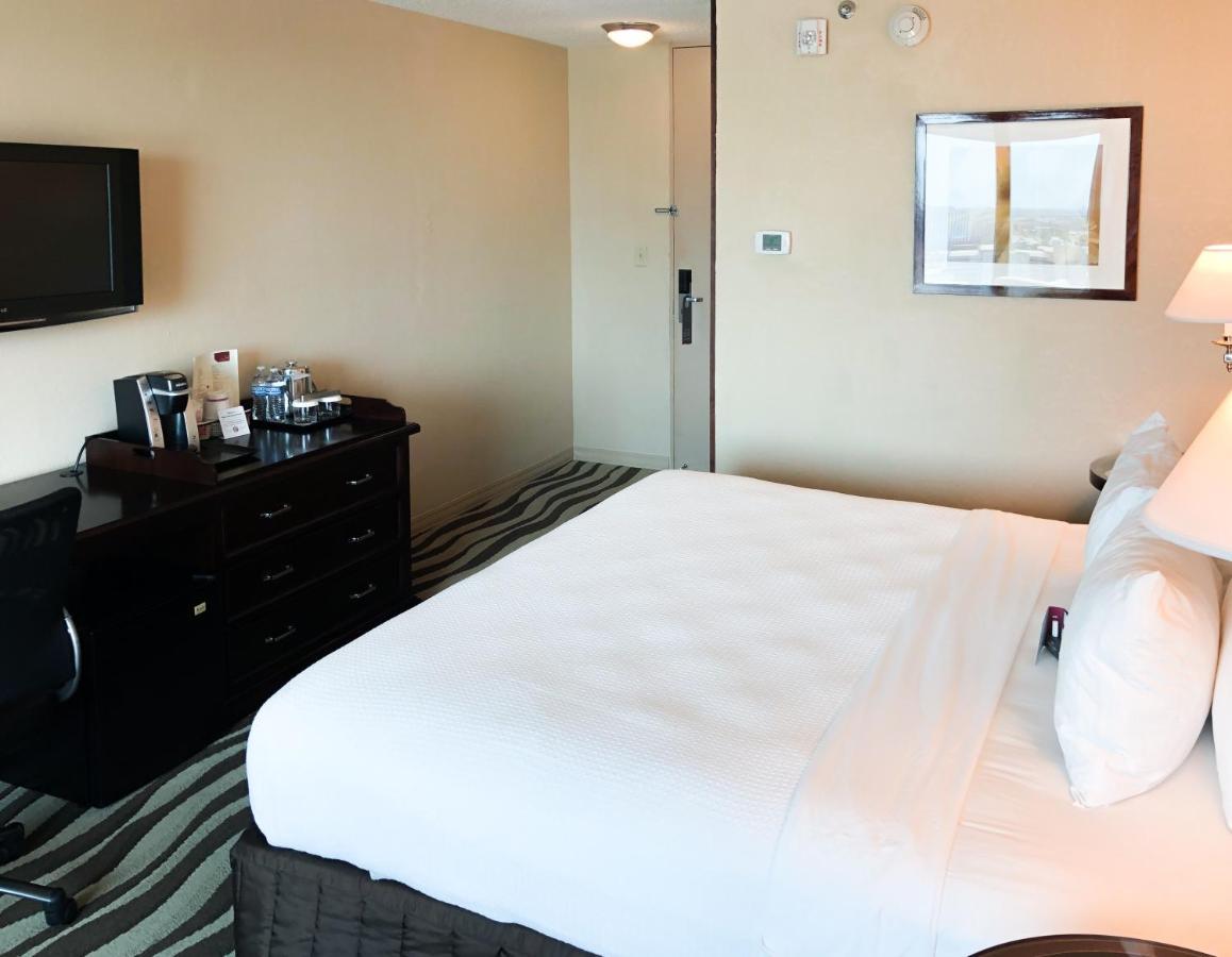 Fort Pontchartrain Detroit, A Wyndham Hotel Ngoại thất bức ảnh